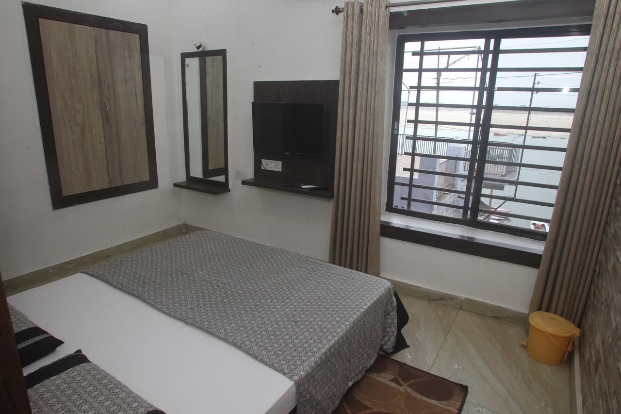Alakhnanda Guest House Варанаси Экстерьер фото