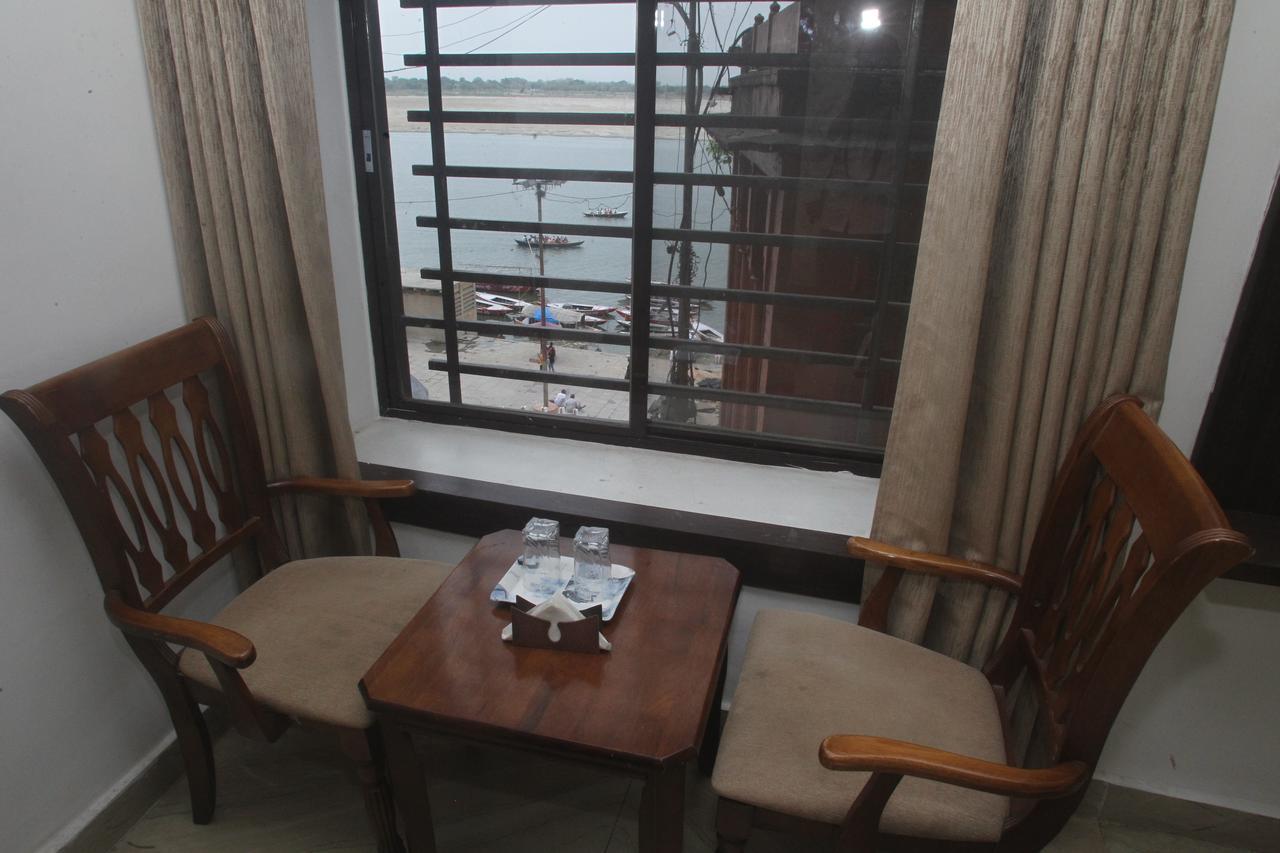 Alakhnanda Guest House Варанаси Экстерьер фото
